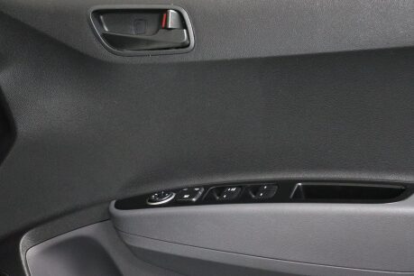 Hyundai i10 GO SE 37