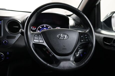 Hyundai i10 GO SE 44