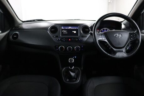 Hyundai i10 GO SE 39