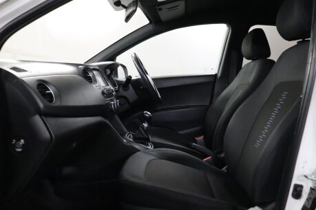 Hyundai i10 GO SE 41
