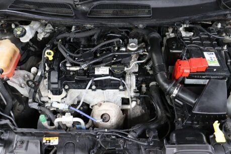 Ford Fiesta ZETEC 37