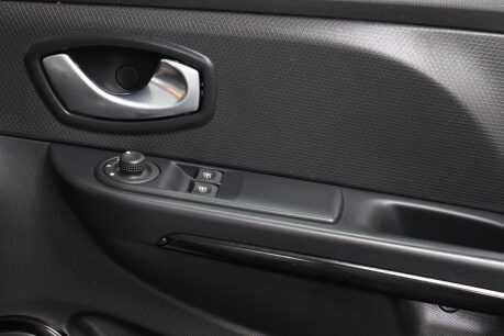 Renault Clio DYNAMIQUE NAV TCE 37