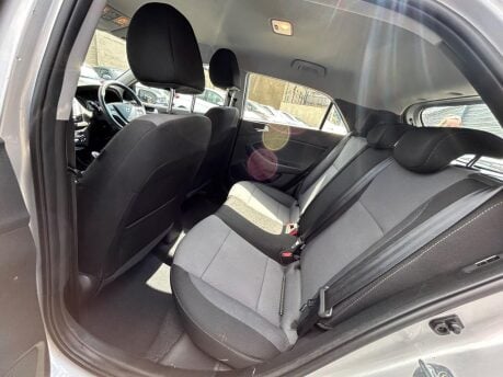 Hyundai i20 T-GDI SE 10