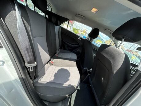 Hyundai i20 T-GDI SE 11