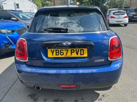 Mini Hatch COOPER 6