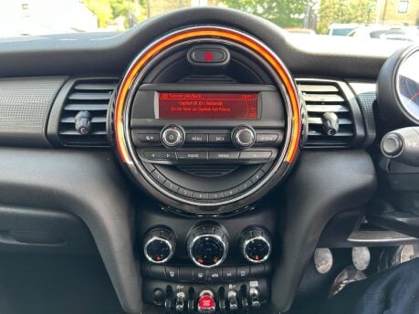 Mini Hatch COOPER 15