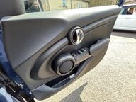 Mini Hatch COOPER 18