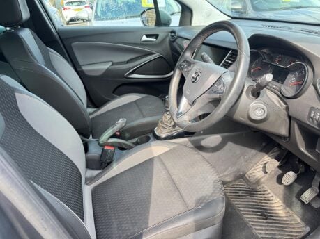 Vauxhall Crossland X TECH LINE NAV S/S 6