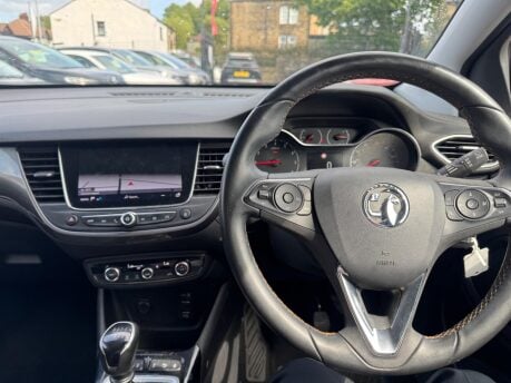 Vauxhall Crossland X TECH LINE NAV S/S 11