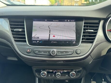 Vauxhall Crossland X TECH LINE NAV S/S 10