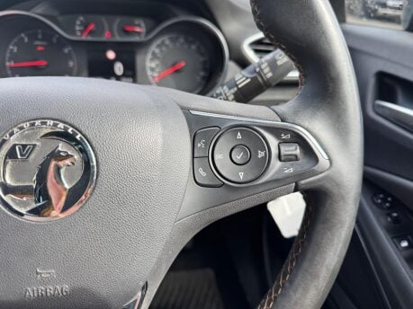 Vauxhall Crossland X TECH LINE NAV S/S 9