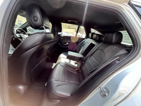 Mercedes-Benz C Class C 220 D AMG LINE 8