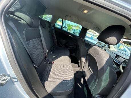 Vauxhall Astra TECH LINE NAV CDTI ECOTEC S/S 11