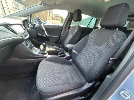 Vauxhall Astra TECH LINE NAV CDTI ECOTEC S/S 18