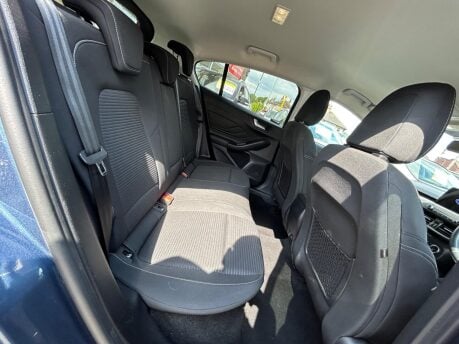 Ford Focus TITANIUM 10