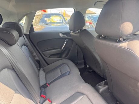 Audi A1 SPORTBACK TFSI SPORT NAV 11