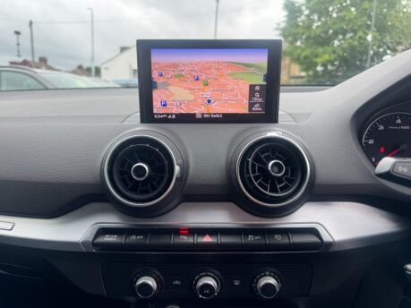 Audi Q2 TDI S LINE 12