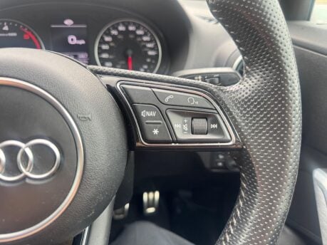 Audi Q2 TDI S LINE 10
