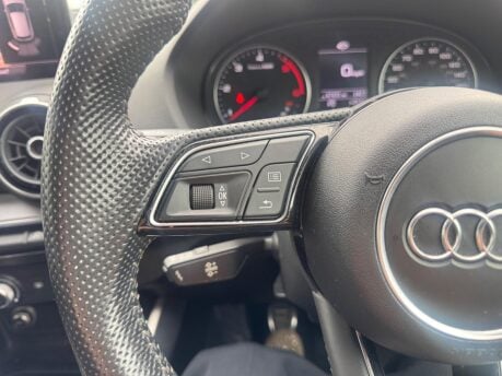 Audi Q2 TDI S LINE 11