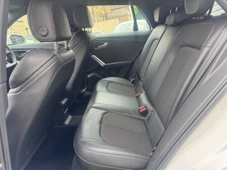 Audi Q2 TDI S LINE 9