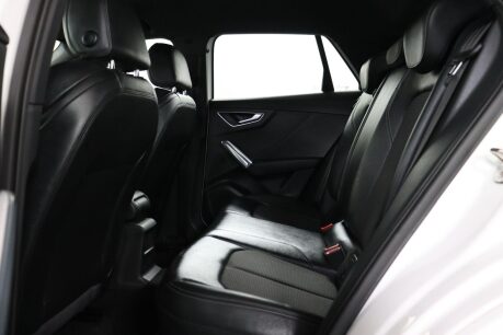 Audi Q2 TDI S LINE 42