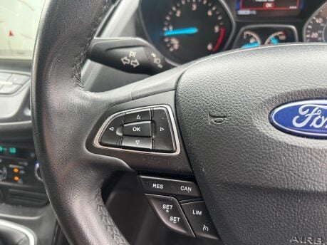 Ford Kuga TITANIUM TDCI 12