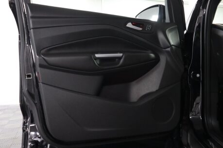 Ford Kuga TITANIUM TDCI 46