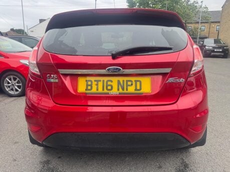 Ford Fiesta TITANIUM 4