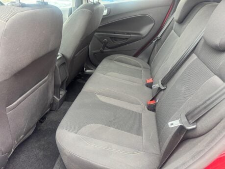 Ford Fiesta TITANIUM 9