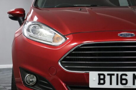 Ford Fiesta TITANIUM 26