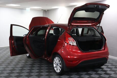Ford Fiesta TITANIUM 22