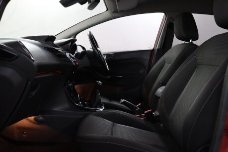 Ford Fiesta TITANIUM 42