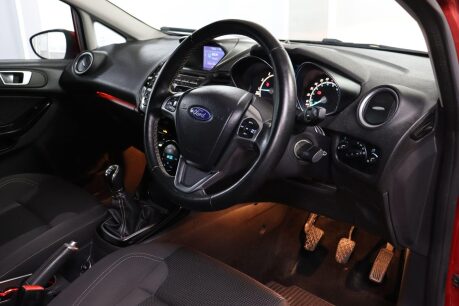 Ford Fiesta TITANIUM 4