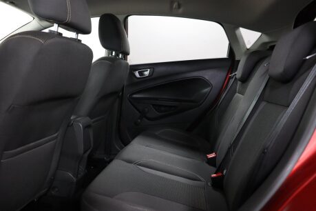 Ford Fiesta TITANIUM 41