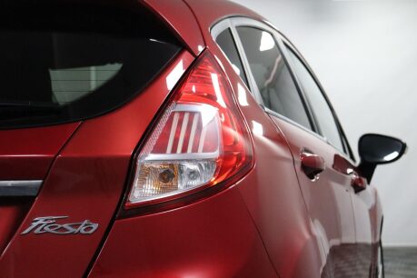 Ford Fiesta TITANIUM 24