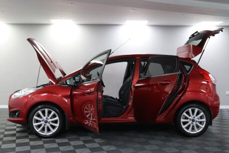 Ford Fiesta TITANIUM 5