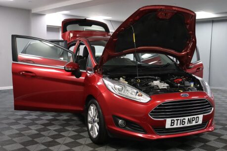 Ford Fiesta TITANIUM 16