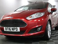Ford Fiesta TITANIUM 29