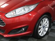 Ford Fiesta TITANIUM 32