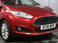 Ford Fiesta TITANIUM 25