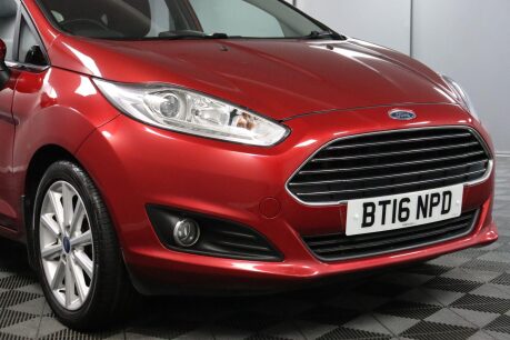 Ford Fiesta TITANIUM 25