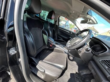 Renault Megane DYNAMIQUE S NAV TCE 9