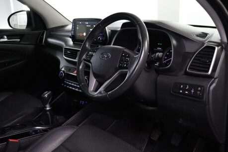 Hyundai TUCSON CRDI PREMIUM SE 4