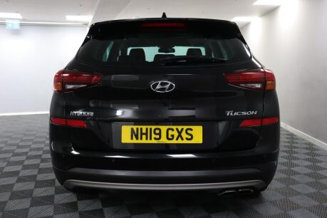 Hyundai TUCSON CRDI PREMIUM SE 9