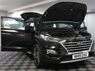 Hyundai TUCSON CRDI PREMIUM SE 16