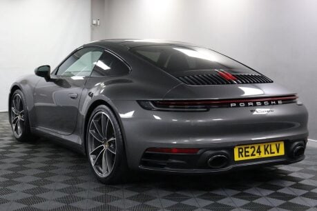 Porsche 911 CARRERA PDK 11