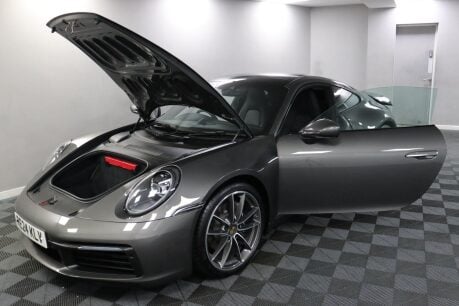 Porsche 911 CARRERA PDK 17