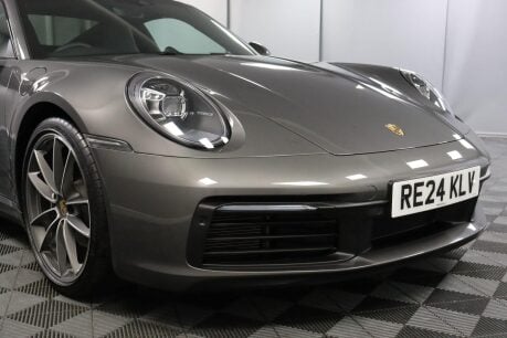 Porsche 911 CARRERA PDK 27
