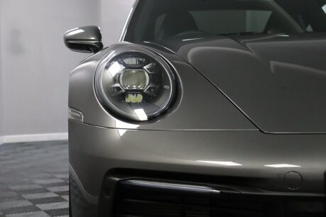 Porsche 911 CARRERA PDK 28