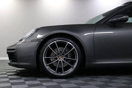 Porsche 911 CARRERA PDK 40